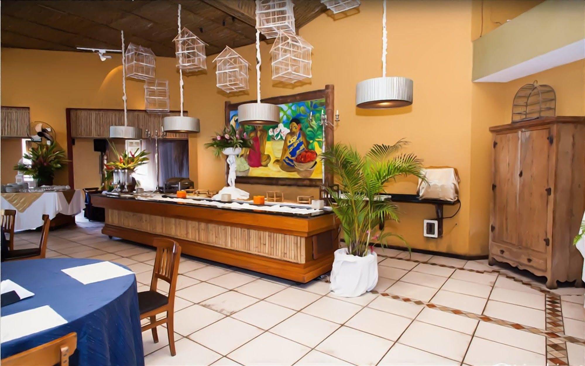 Galapagos Aparthotel Ilhabela Buitenkant foto